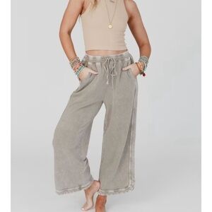 SO COMFY WIDE LEG PANT